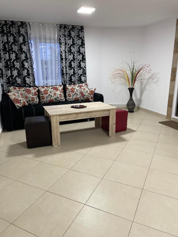 Vila Vlad Două Mai Exterior foto